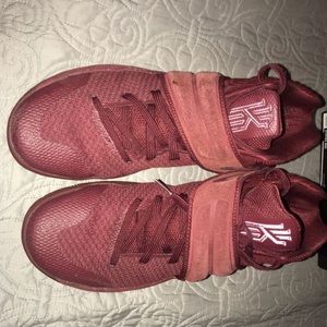 Nike Kyrie 2’s